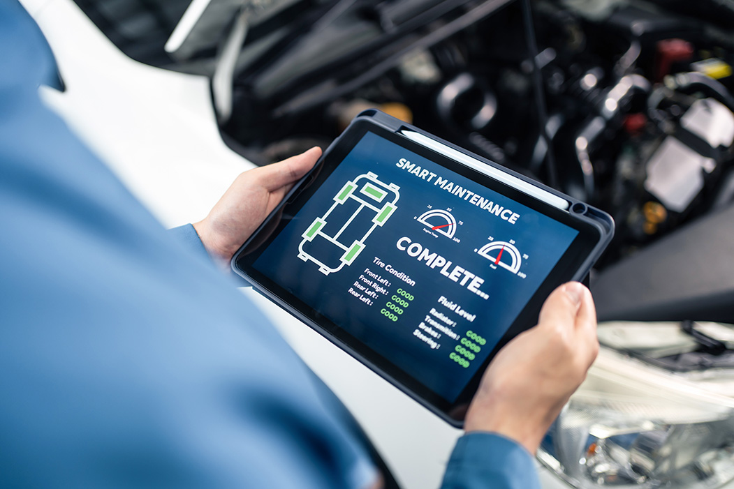 autossey-automotive-mechanic-running-diagnostic